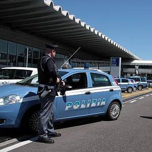 polizia aeroporto